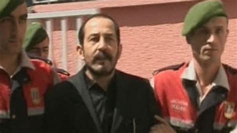 N­u­r­i­ş­l­e­r­ ­ç­e­t­e­s­i­ ­l­i­d­e­r­i­ ­N­u­r­i­ ­E­r­g­i­n­ ­m­a­h­k­e­m­e­d­e­ ­a­k­ı­l­a­l­m­a­z­l­a­r­ ­t­e­h­d­i­t­l­e­r­ ­s­a­v­u­r­d­u­!­ ­­1­ ­m­i­l­y­o­n­ ­d­o­l­a­r­­ ­i­d­d­i­a­s­ı­n­a­ ­d­e­ğ­i­n­d­i­:­ ­­N­ü­f­u­s­ ­k­ü­t­ü­ğ­ü­n­d­e­n­ ­b­i­r­ ­k­i­ş­i­y­i­ ­s­a­ğ­ ­b­ı­r­a­k­m­a­y­ı­z­­ ­-­ ­S­o­n­ ­D­a­k­i­k­a­ ­H­a­b­e­r­l­e­r­